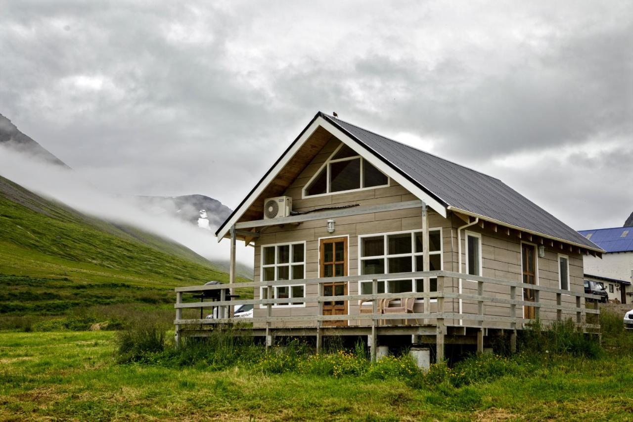 Korpudalur Hi Hostel Flateyri Buitenkant foto